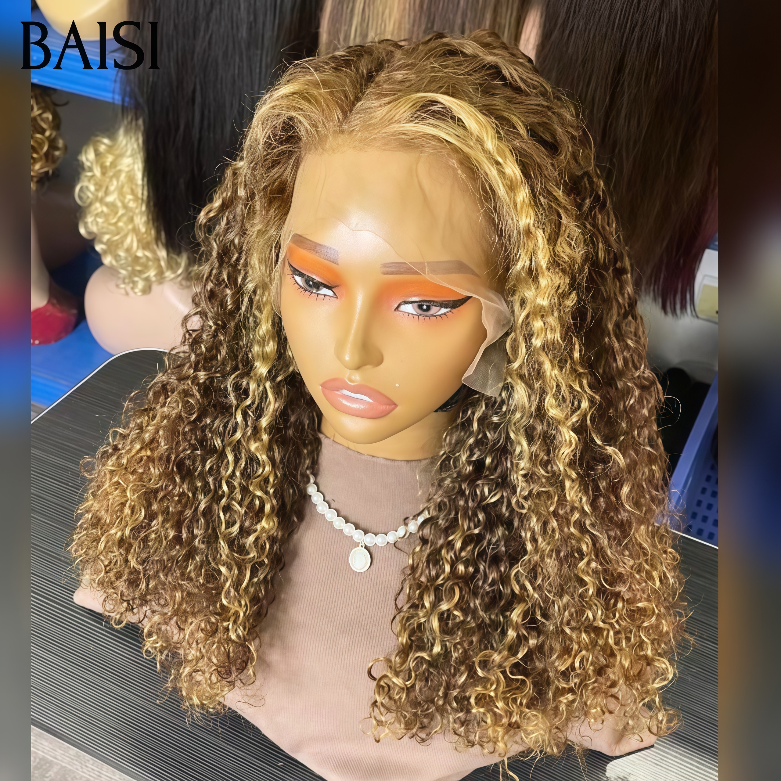 BAISI Perruque 13x4 lace frontal curly wave 16 Pouces 89€ couleur Marron mixte miel en 100% Cheveux Humains