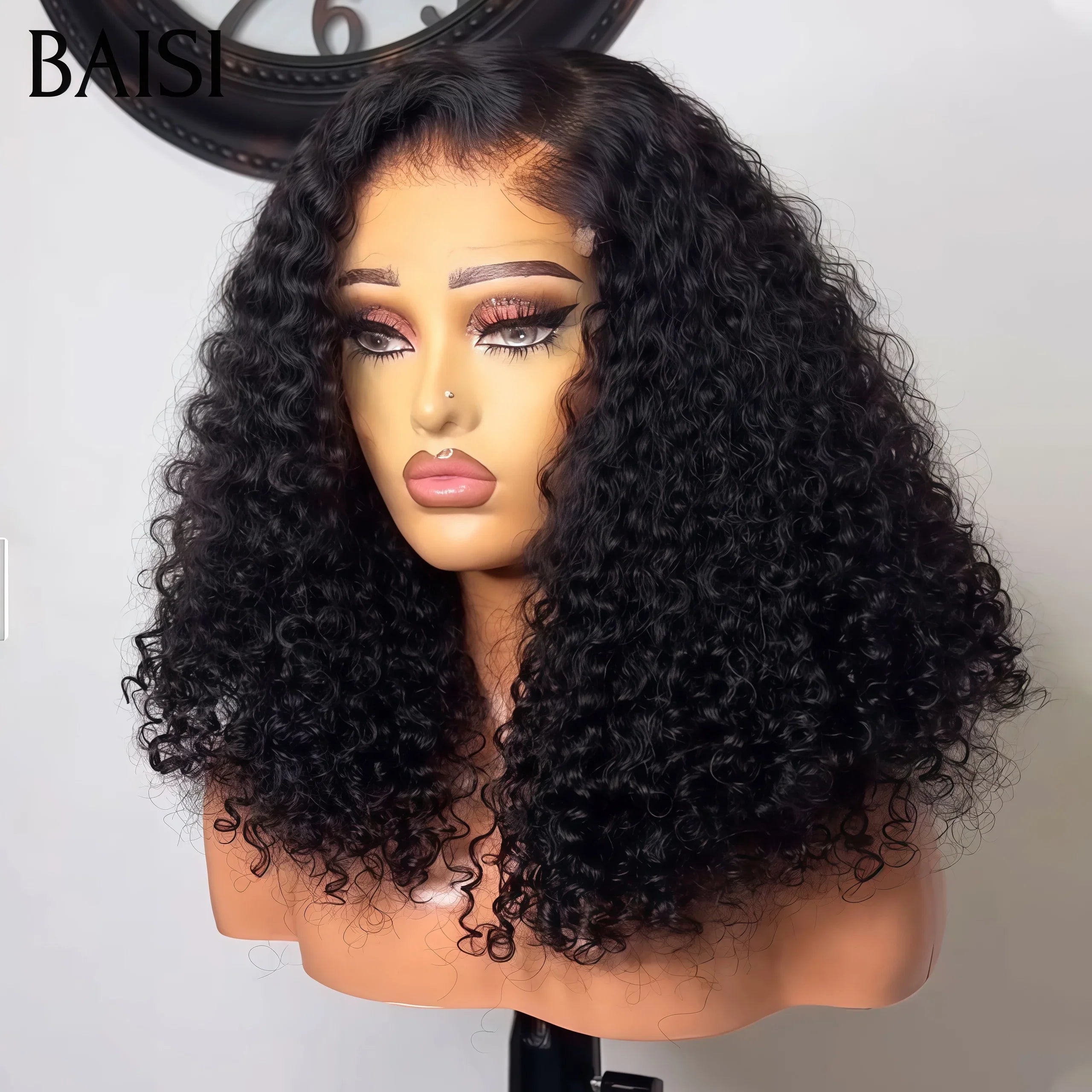 BAISI Achetez 2 perruques minimum au prix d'usine fournisseur Perruque T-part afro curly 18 Pouces ou Bob Bouclée Curly avec Frange en Noir Chataîn #1B#4 (Pas Besoins De Code)