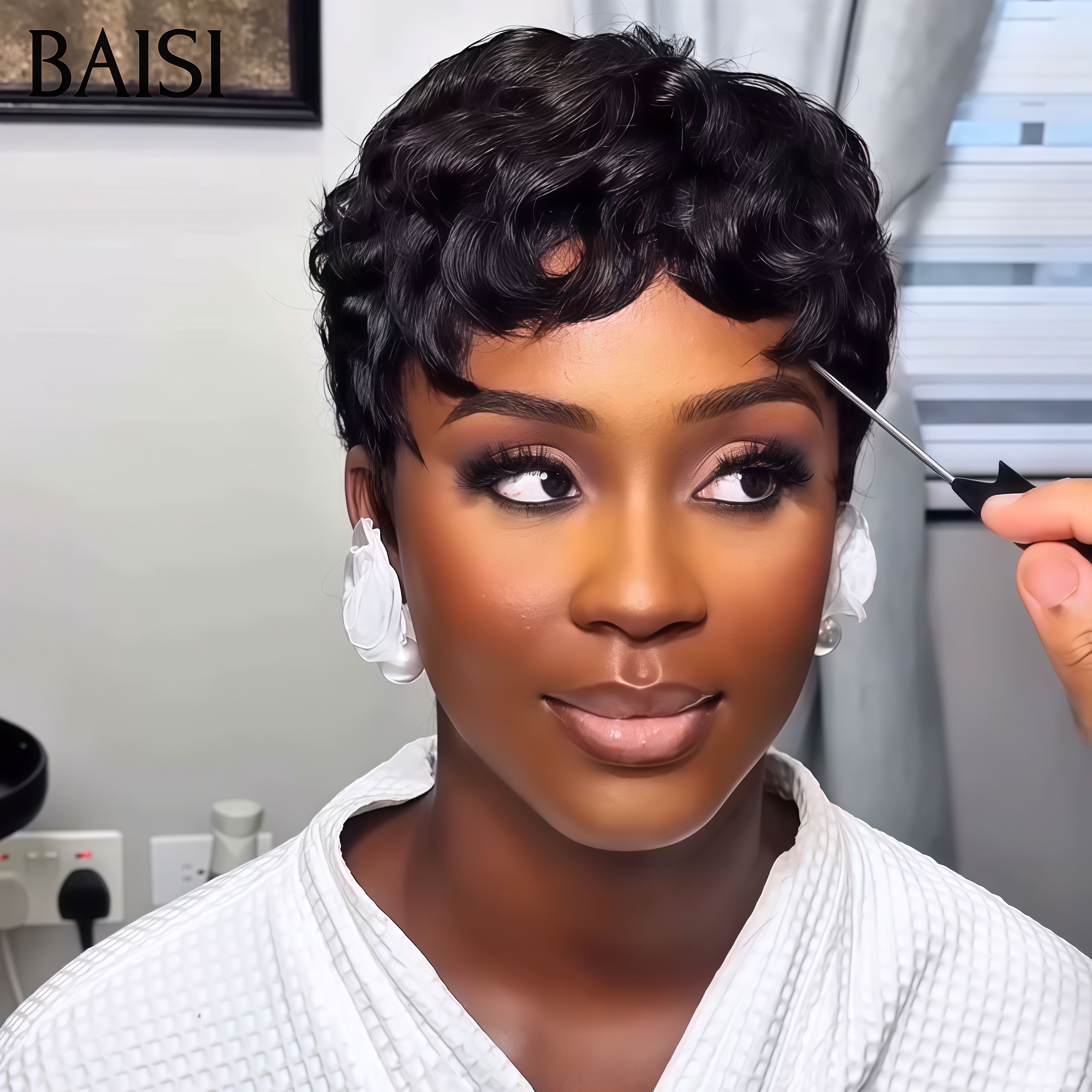 BAISI Perruque Chiomas 59€ Pixie Finger Wave petite coupe Lace Frontale en Couleur NOIR 68€ En 100% Cheveux Humains