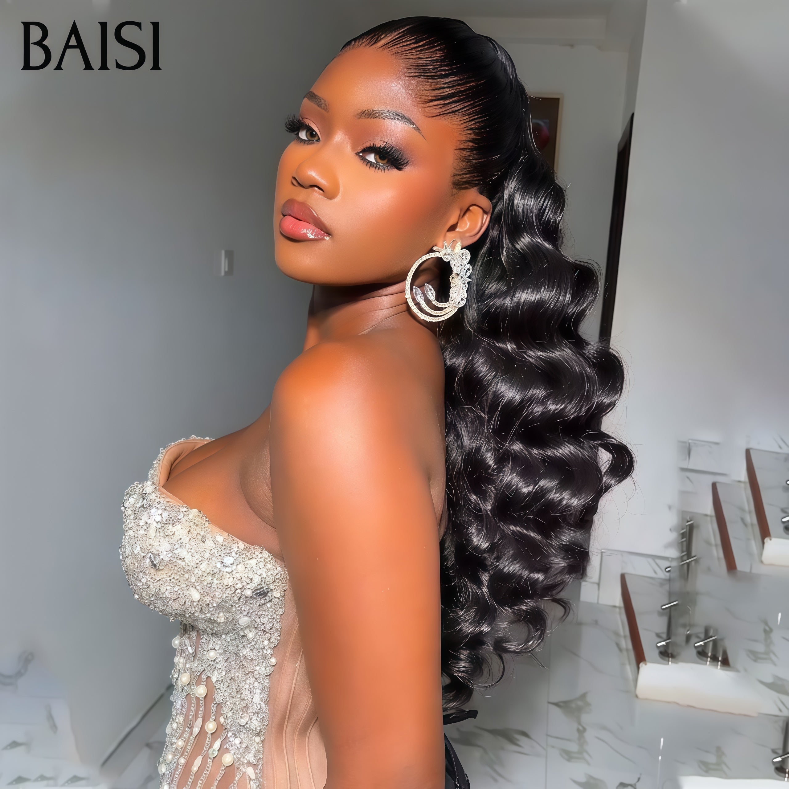 BAISI 13X4 lace frontal deep wave 28 pouce + 1 Peigne Electrique gratuite = 199€ ou 4 Perruques 30 pouces 915€