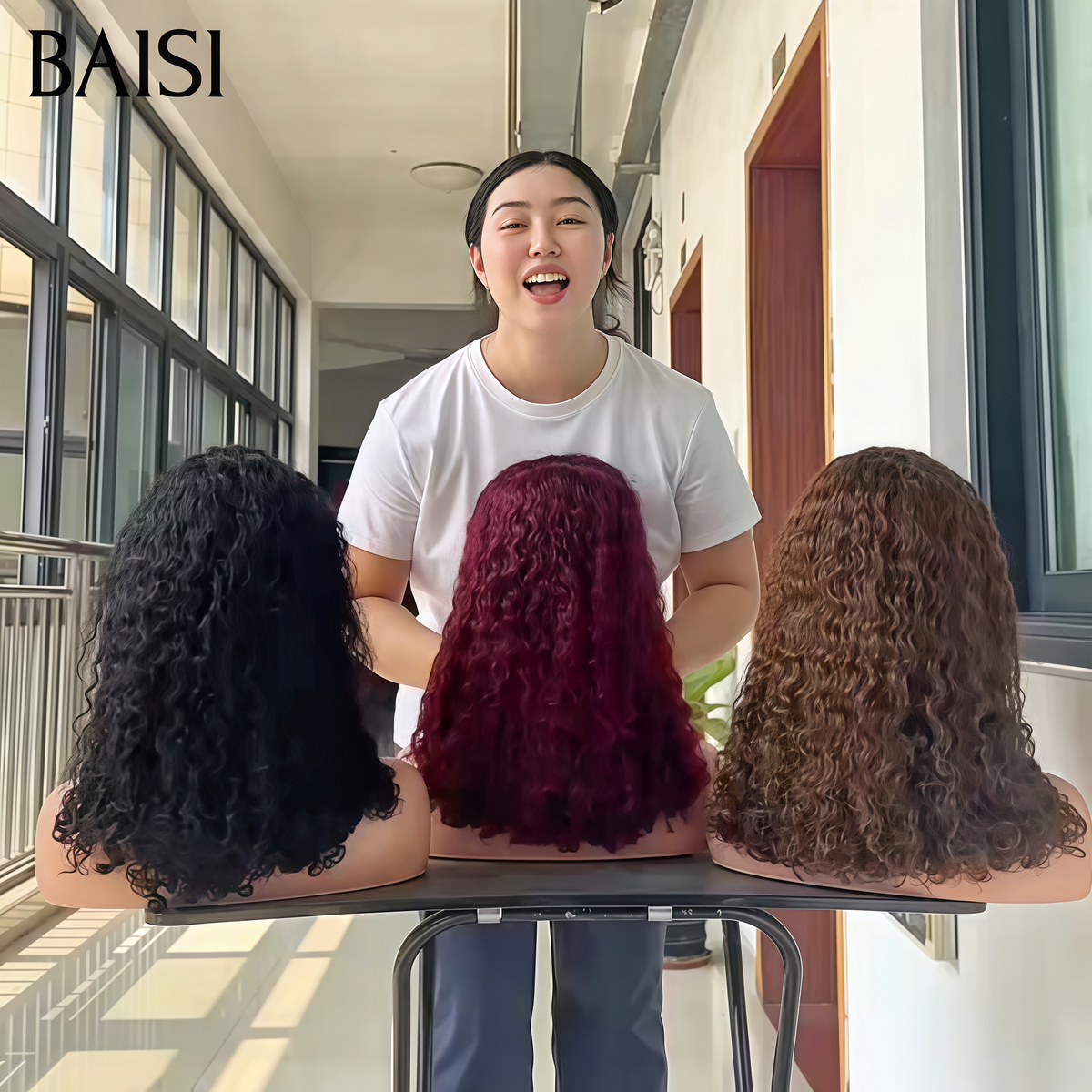 BAISI 13x4 Lace Perruque Curly Roma 18Pouces 3 Couleurs en Gros Facile A Revendre Satisfaction Garantie 250% Densité Pas Chèr en 100% Vietnam Hair