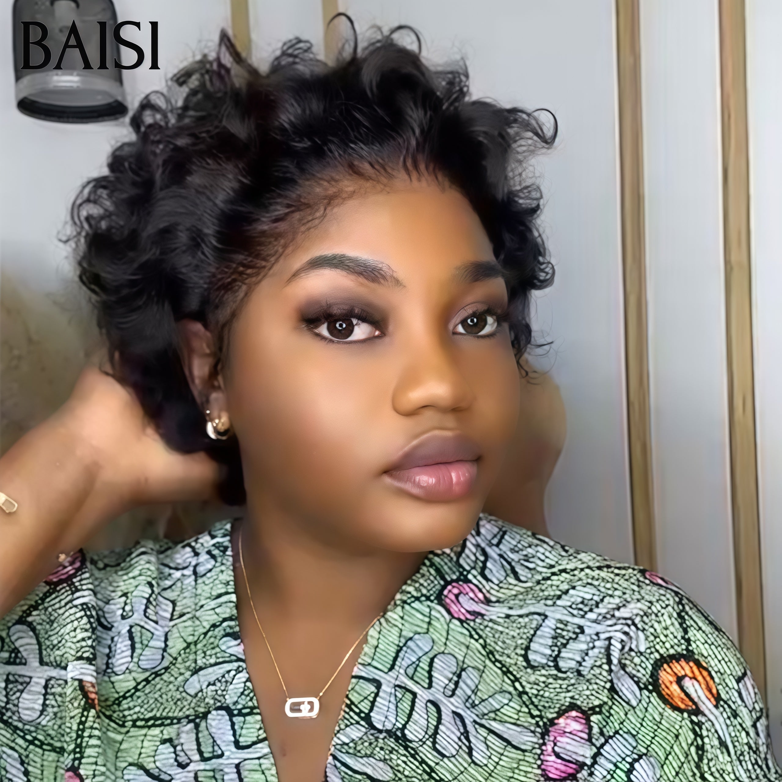 BAISI 13X4 lace Perruque Pixie bouclé  petite coupe en couleur NOIR 55€ ou NOIR Mix Miel 1BMix27# 8 pouces  En 100% Cheveux Humains