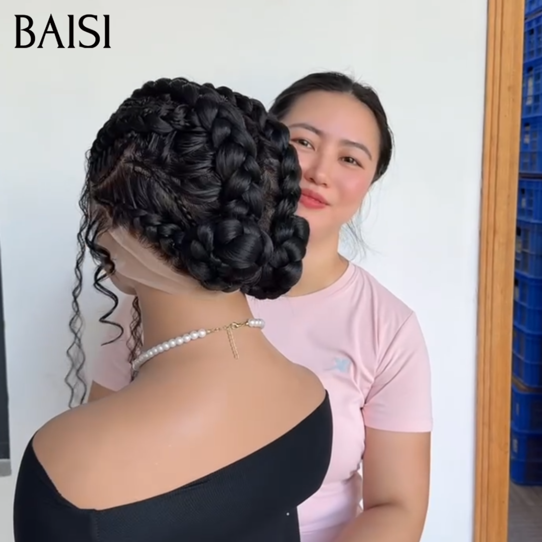 BAISI Full Lace Perruque Bouclée Déjà Coiffée et Nattée Couleur Noir 199€ Dentelle Respirante Très A La Mode Cet Eté en 100% Cheveux humains